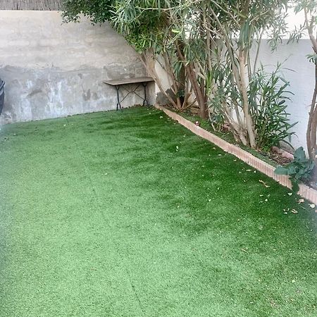 T2 Equipe Au Calme + Terrasse A 1 Km De La Mer Marselha Exterior foto